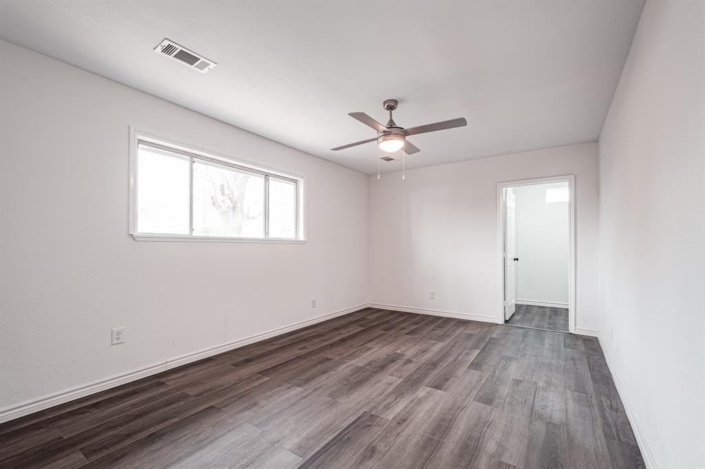 204 Dyer Avenue, Baytown, Texas image 12