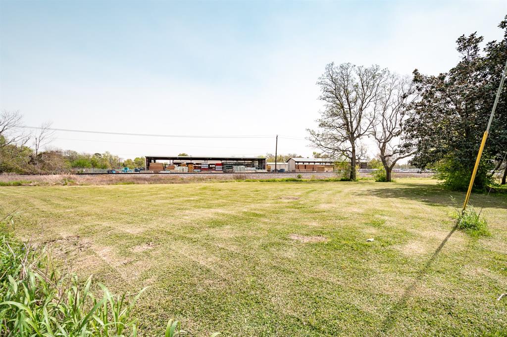 204 Dyer Avenue, Baytown, Texas image 26