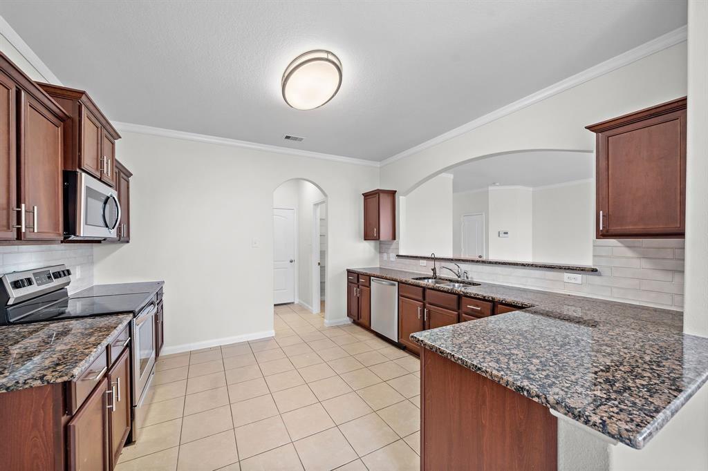 22703 Threefold Ridge Drive, Hockley, Texas image 12