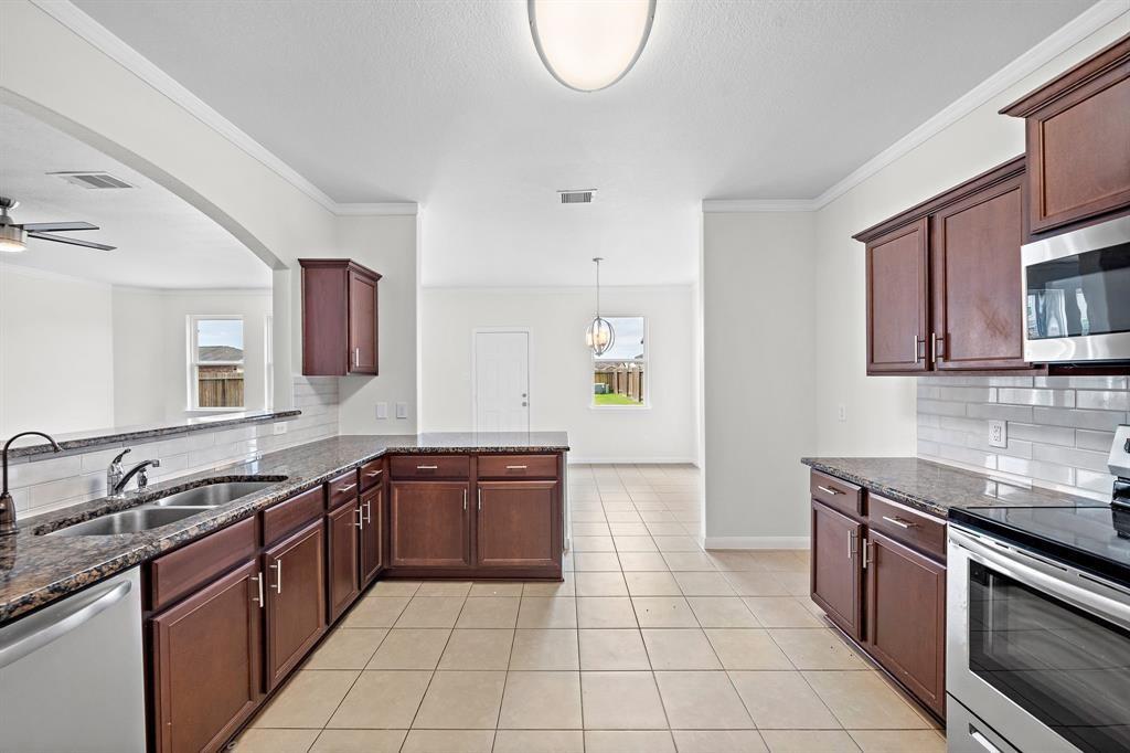 22703 Threefold Ridge Drive, Hockley, Texas image 13