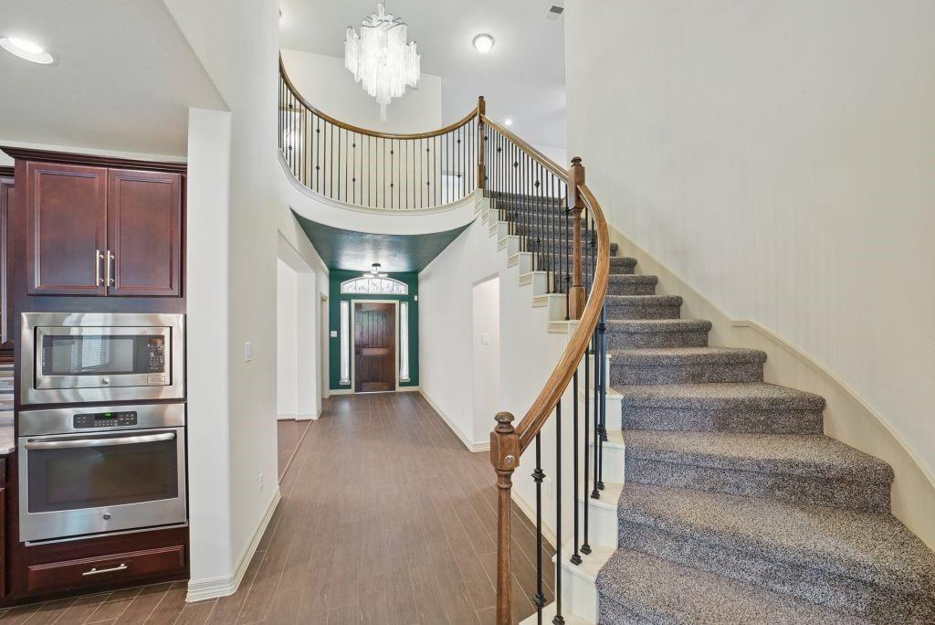 23 Castello Lane, Missouri City, Texas image 5