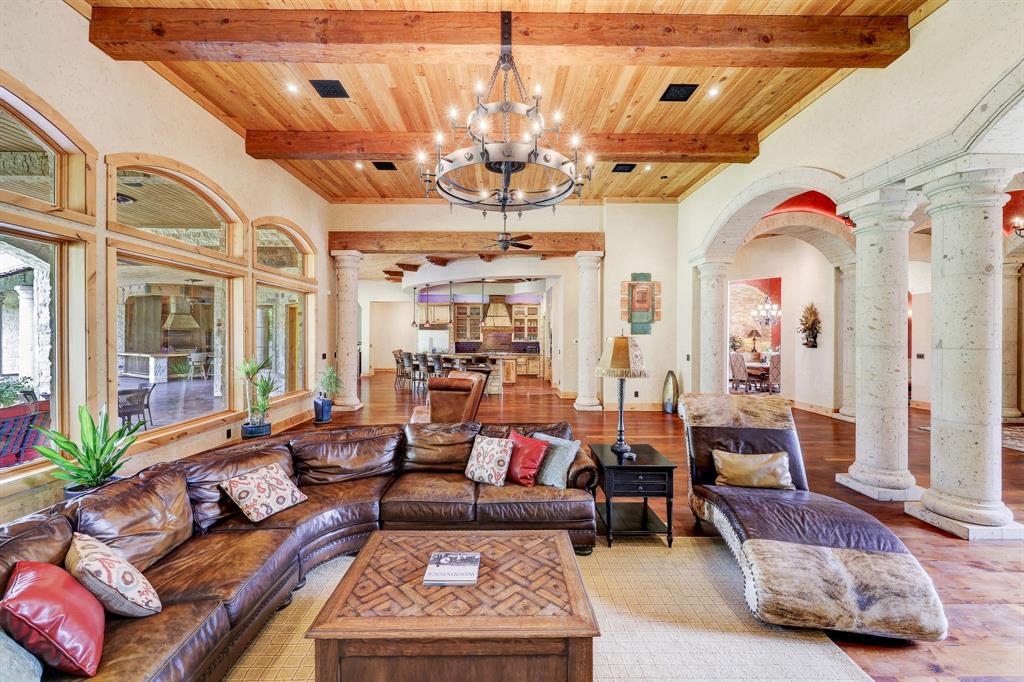10002 Oxted Lane, Spring, Texas image 14