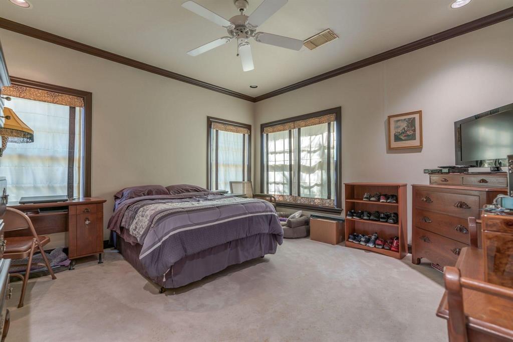74 Briar Hollow Lane, Houston, Texas image 14