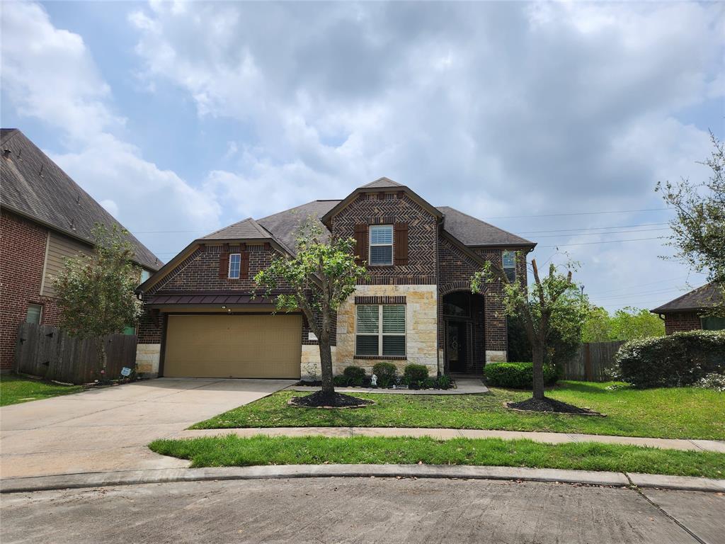 12608 Floral Park Lane, Pearland, Texas image 1