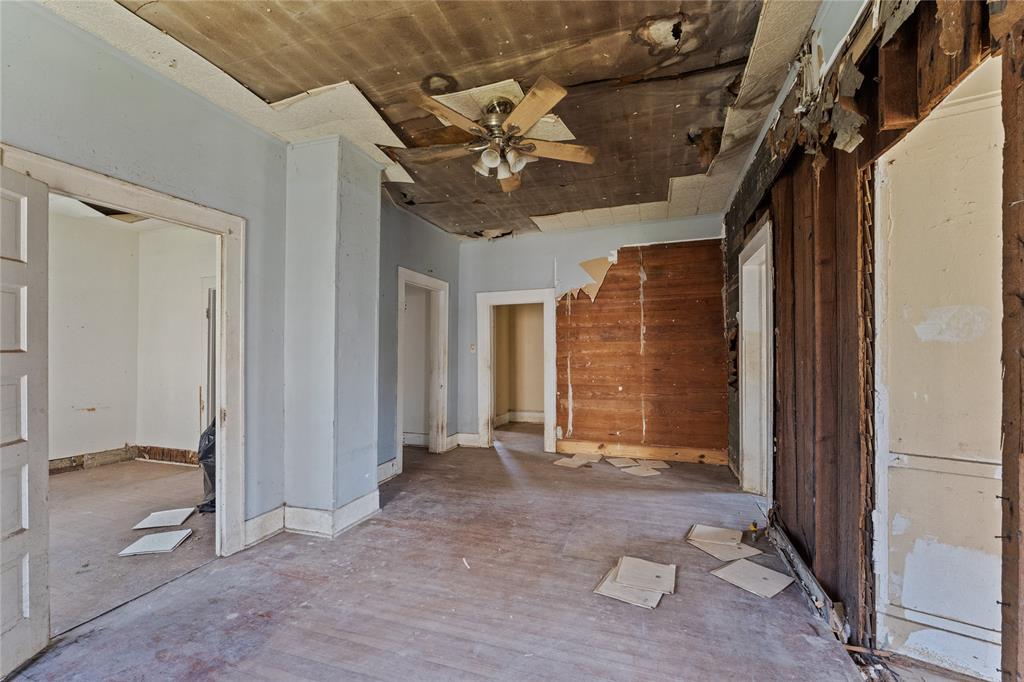 1928 Avenue M 1/2, Galveston, Texas image 15