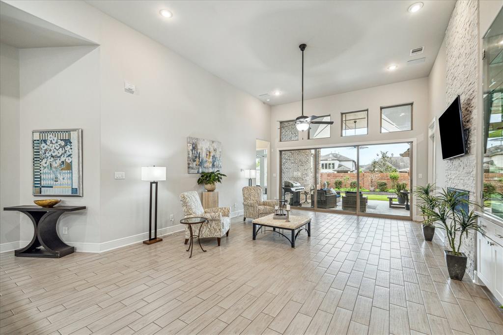 22819 Moore Point Lane, Richmond, Texas image 7