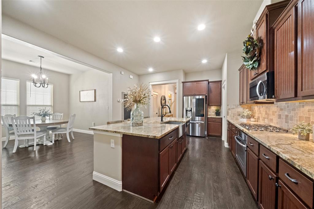 114 Cherry Oak Lane, Montgomery, Texas image 6
