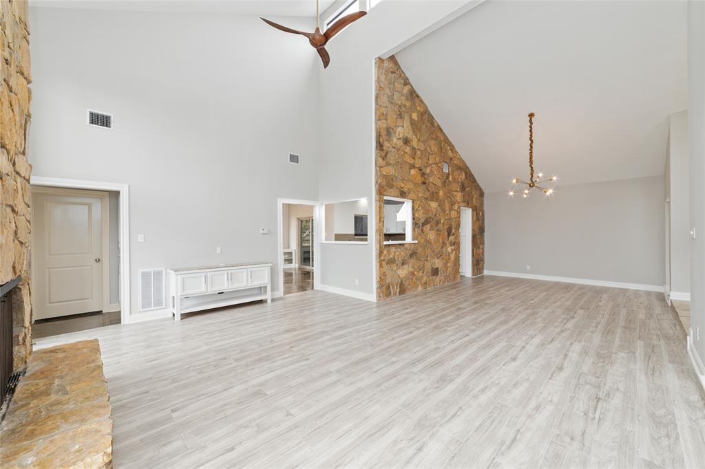 700 Bayou Crest Circle, Dickinson, Texas image 24