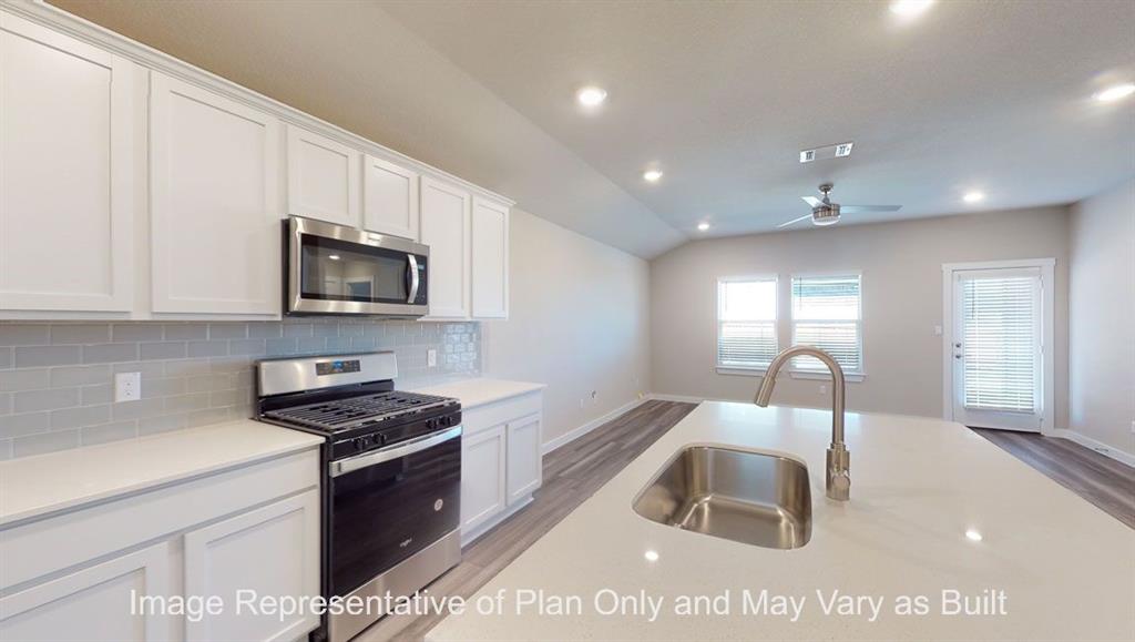 3390 Canvasback Drive, Orange, Texas image 3