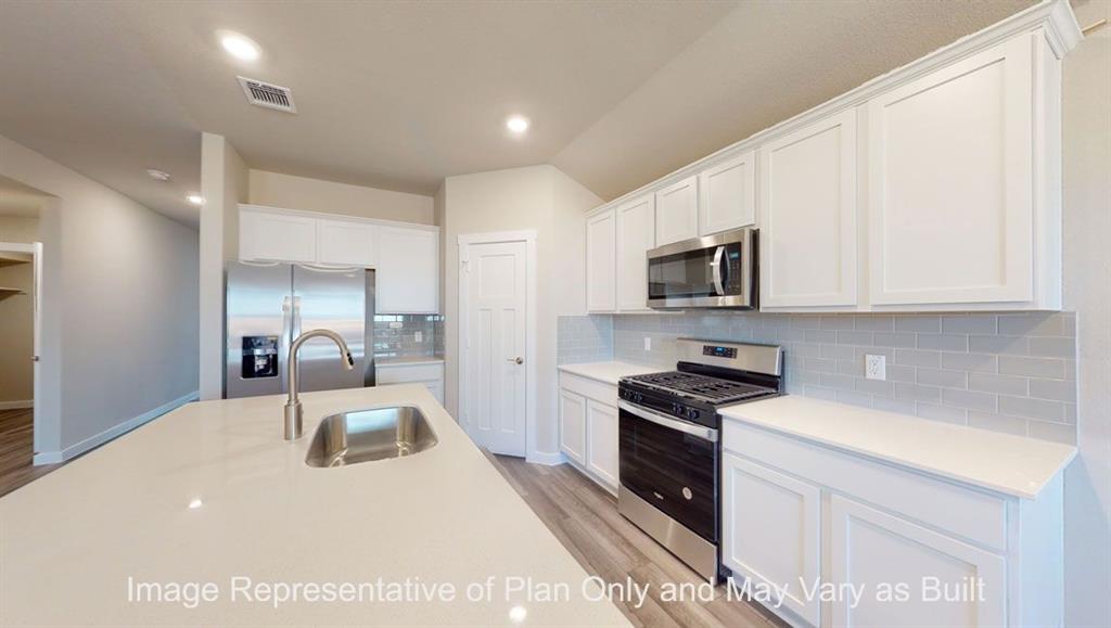 3390 Canvasback Drive, Orange, Texas image 4
