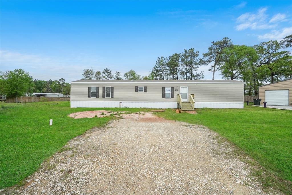 356 Grafton Court, Conroe, Texas image 2