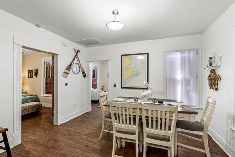 Single Family Residence in Galveston TX 1302 Avenue M 1/2 18.jpg