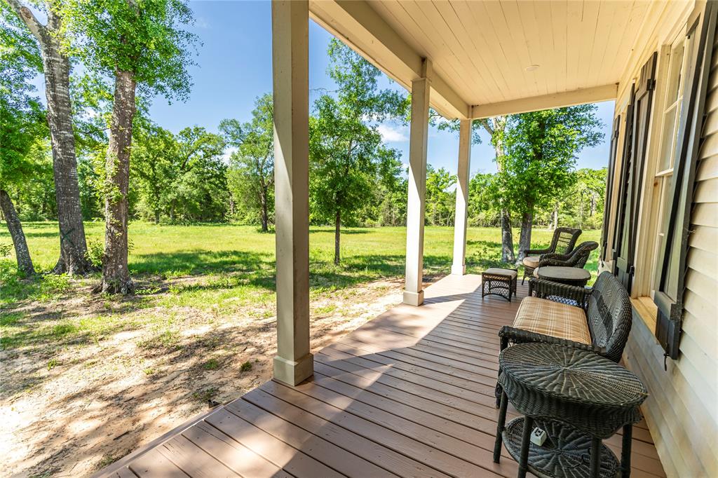 21937 Oak Road, New Ulm, Texas image 9