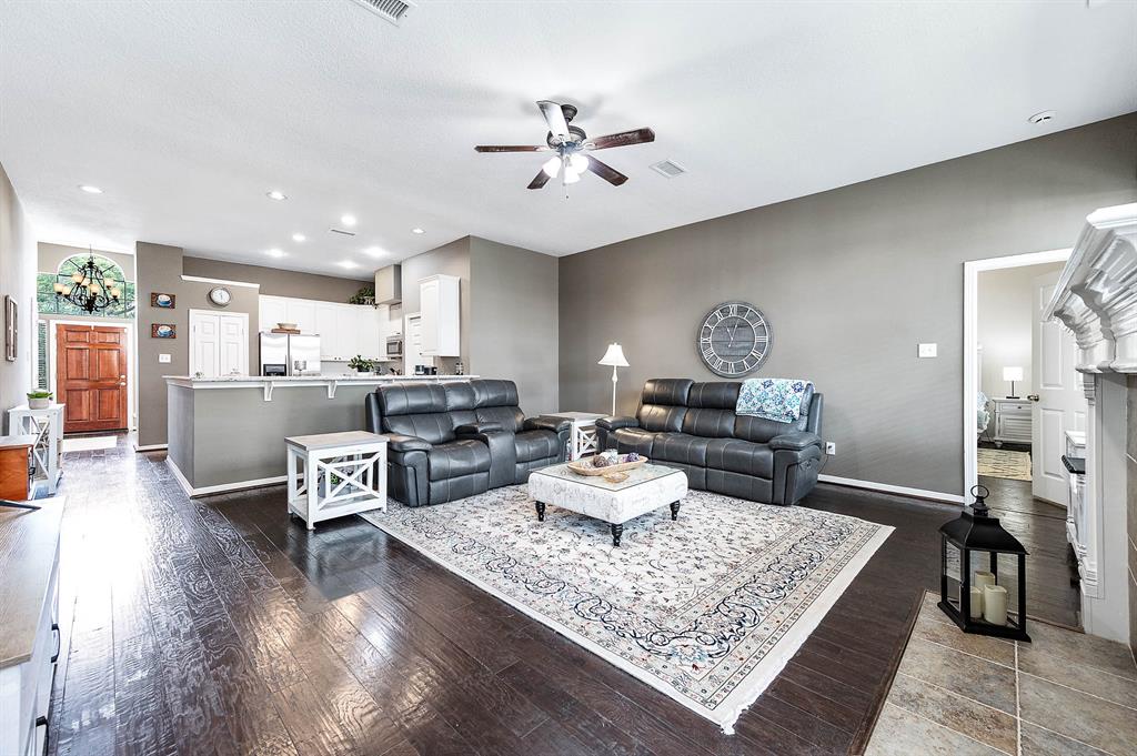 2930 Highland Lakes Drive, Missouri City, Texas image 13