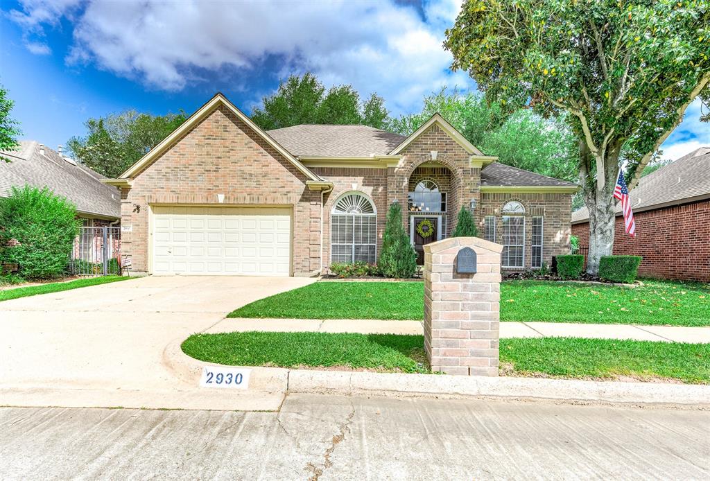 2930 Highland Lakes Drive, Missouri City, Texas image 1