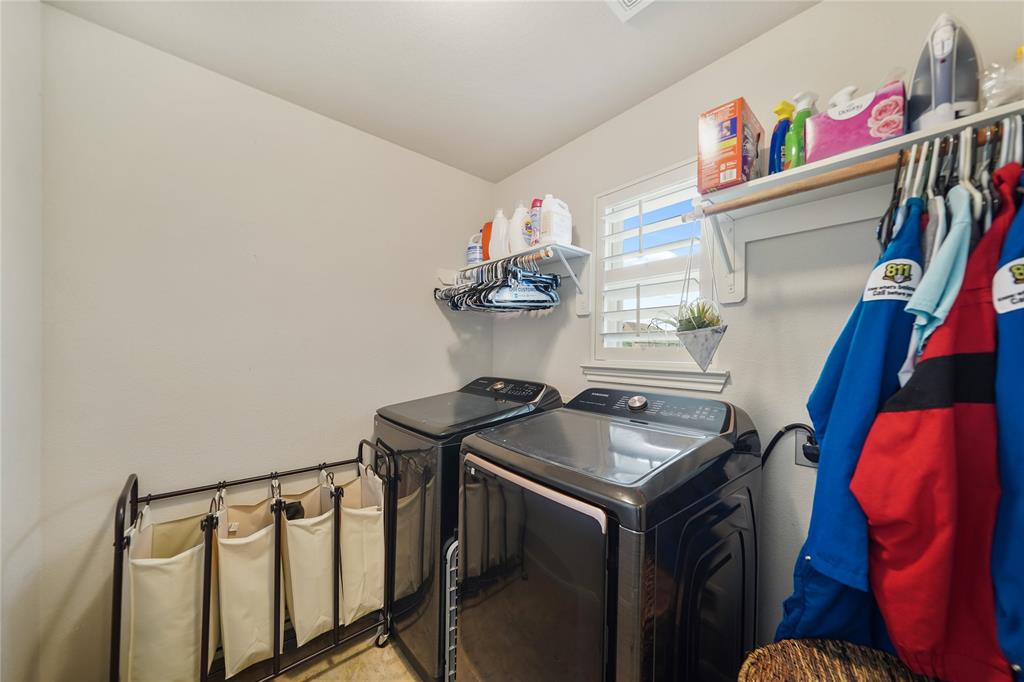 102 Ryan Drive, Dayton, Texas image 11