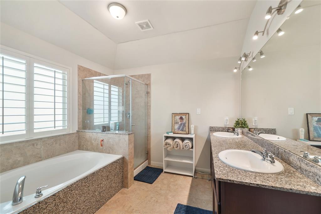 102 Ryan Drive, Dayton, Texas image 15