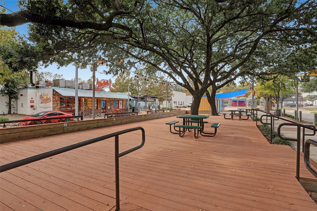 125 Eastwood Street St, Houston, Texas image 32