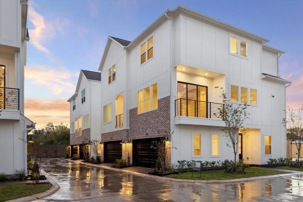 125 Eastwood Street St, Houston, Texas image 1