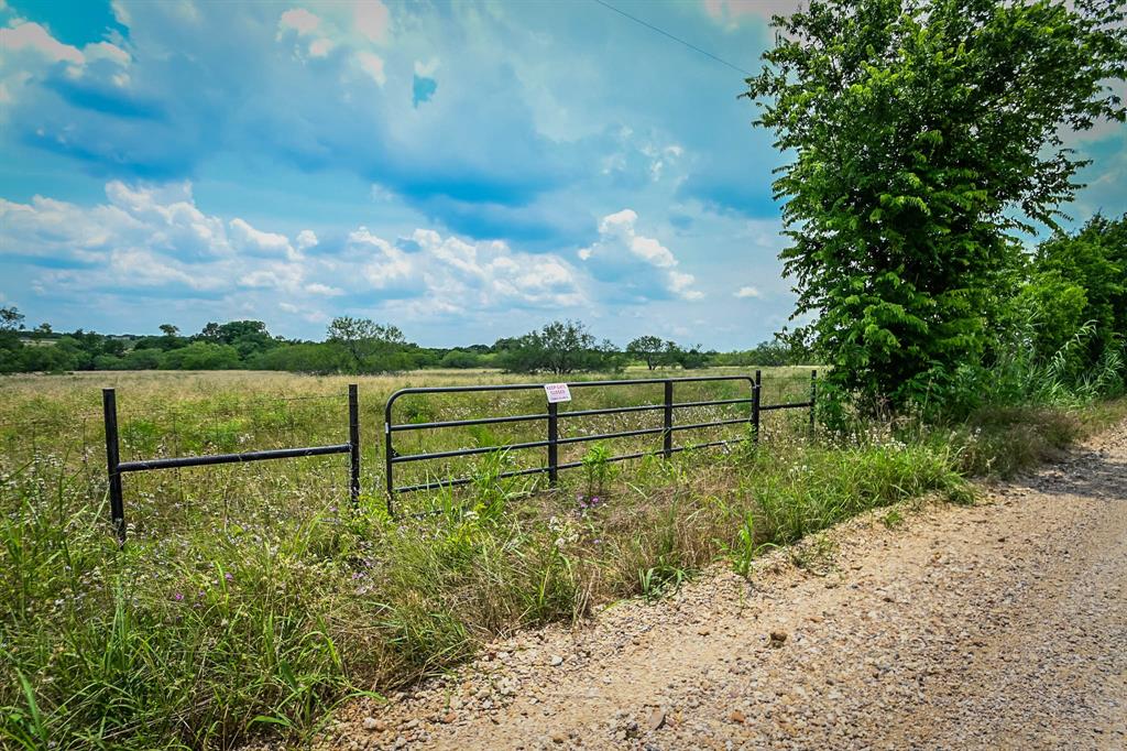 0000 County Road 447, Waelder, Texas image 2