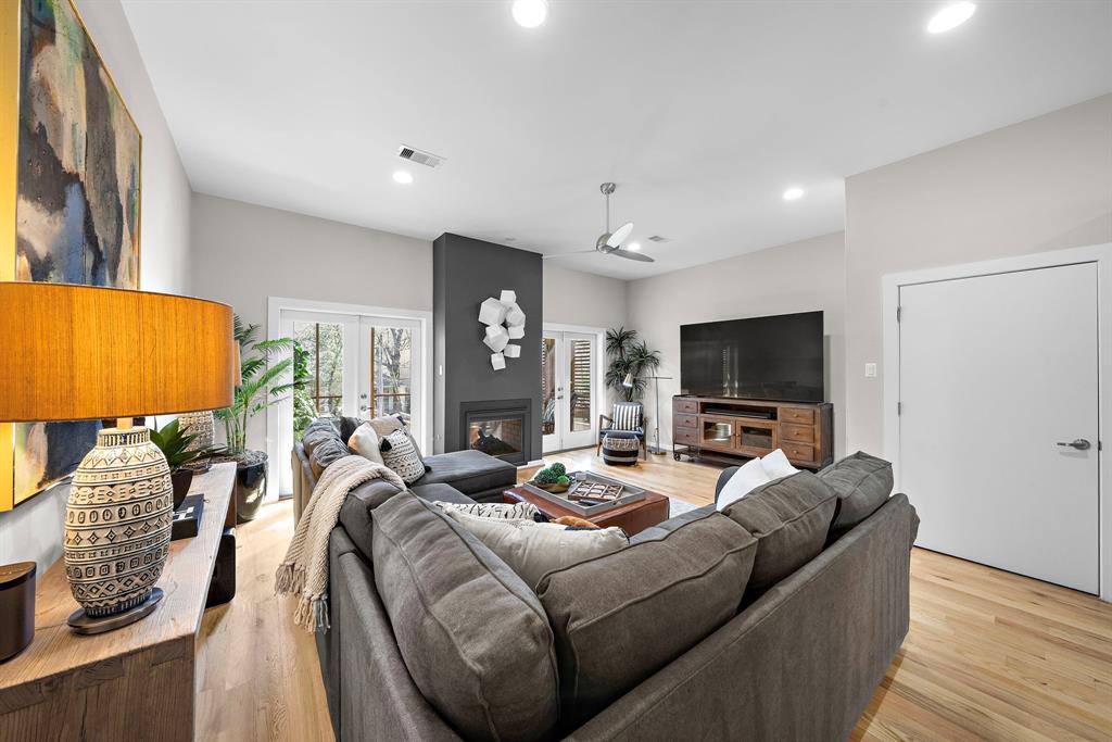 528 W 26th Street, Houston, Texas image 26