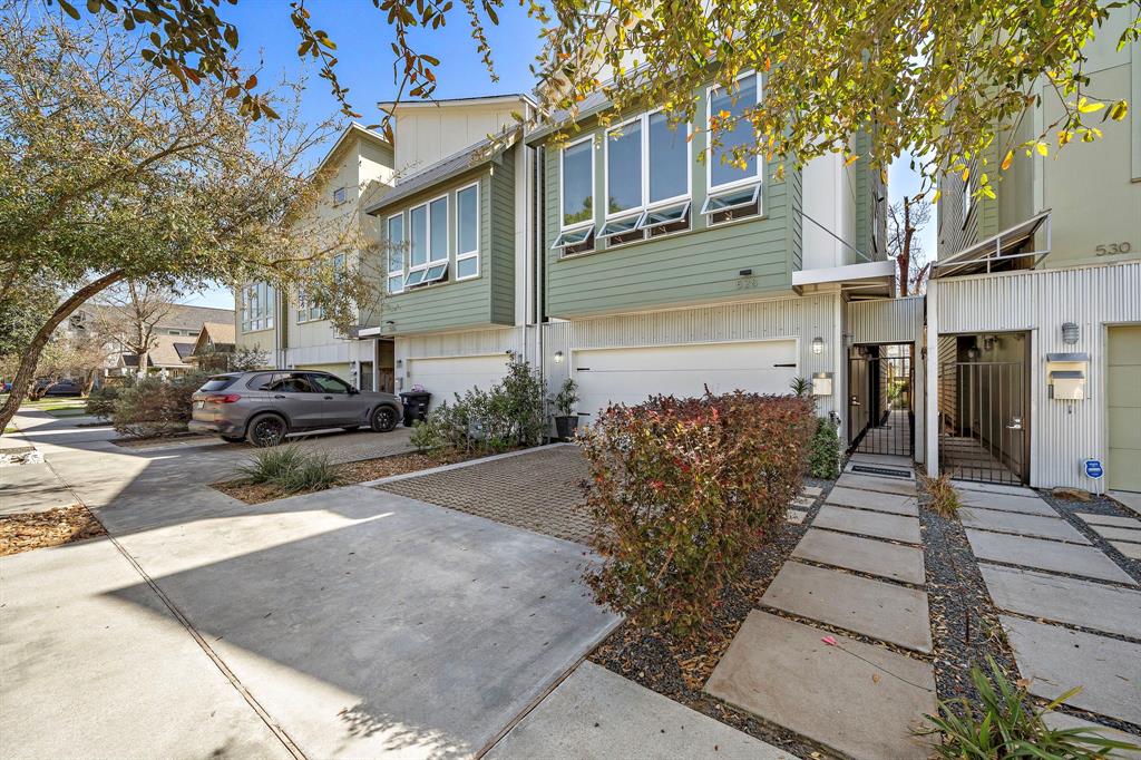 528 W 26th Street, Houston, Texas image 4