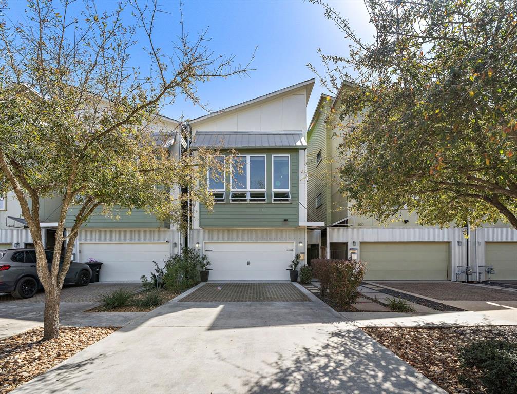 528 W 26th Street, Houston, Texas image 1