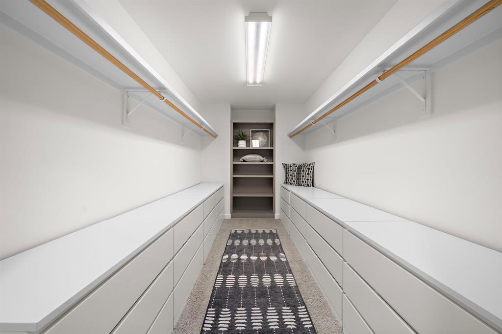 528 W 26th Street, Houston, Texas image 38
