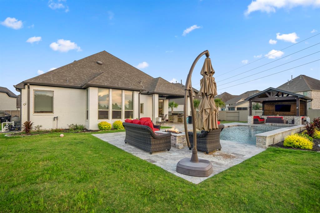2903 Harbor Spring Way, Manvel, Texas image 10