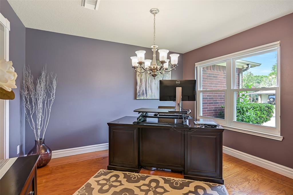 2809 Quail Run Drive, Alvin, Texas image 3