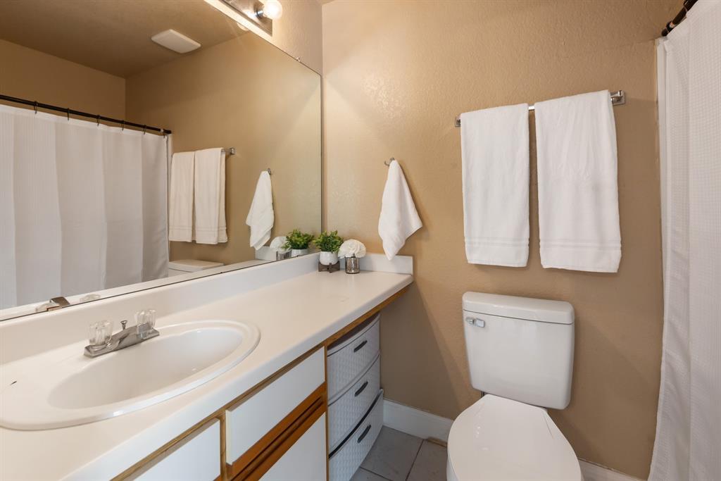 517 Southwest Parkway #202, College Station, Texas image 8