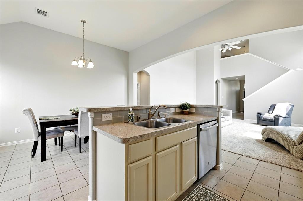 32719 Oak Heights Lane, Brookshire, Texas image 9