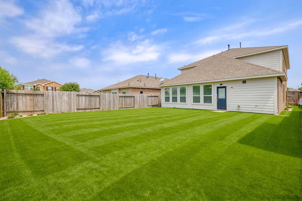 32719 Oak Heights Lane, Brookshire, Texas image 24
