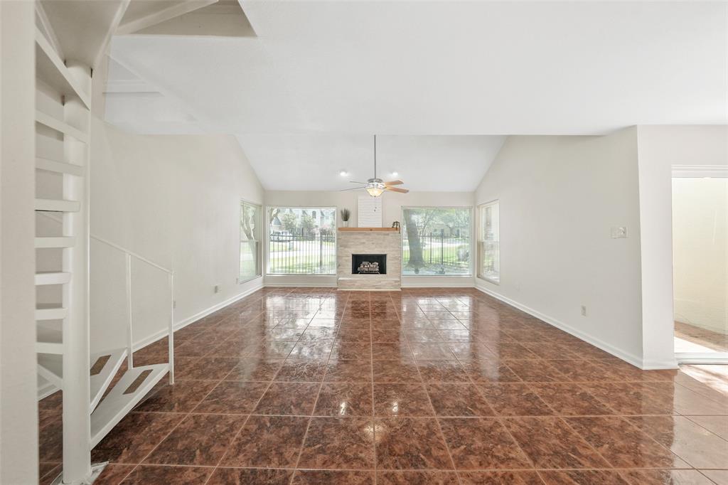 20313 Sunny Shores Drive #B, Humble, Texas image 5