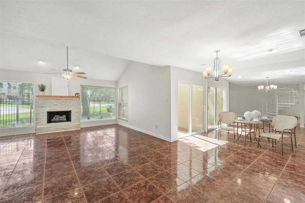 20313 Sunny Shores Drive #B, Humble, Texas image 6