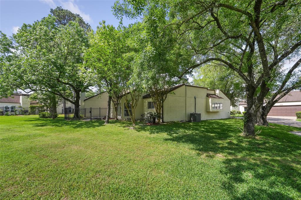 20313 Sunny Shores Drive #B, Humble, Texas image 29