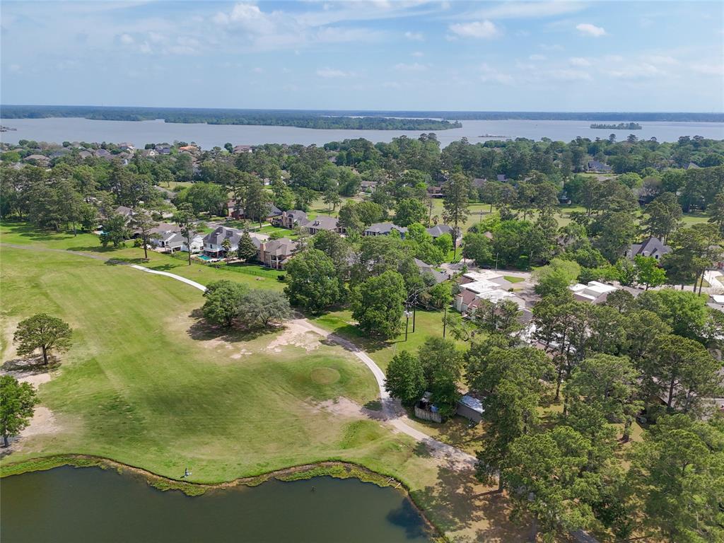 20313 Sunny Shores Drive #B, Humble, Texas image 24