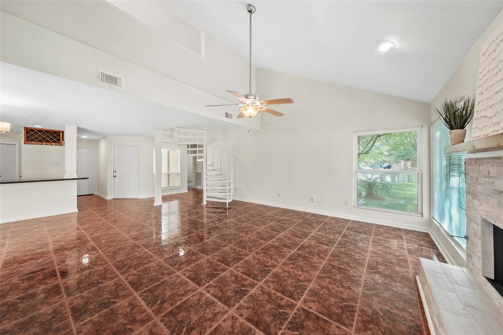 20313 Sunny Shores Drive #B, Humble, Texas image 15