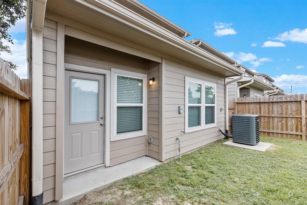 15010 Eagle Feather Court, Houston, Texas image 23