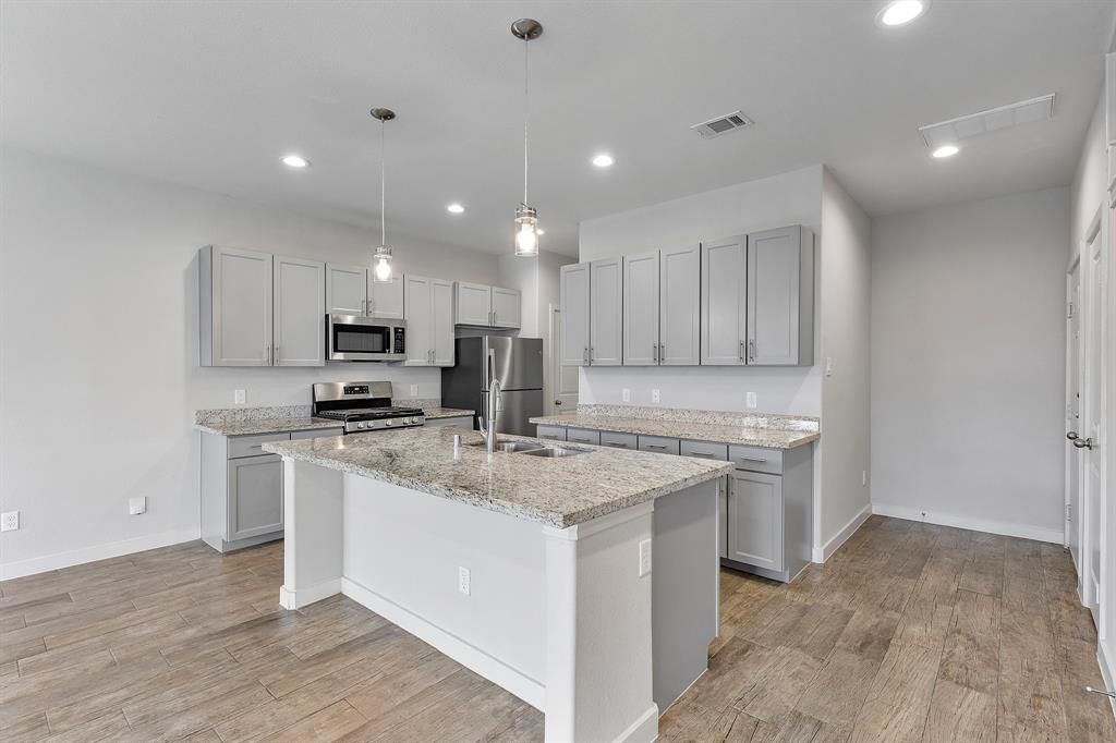 15010 Eagle Feather Court, Houston, Texas image 4