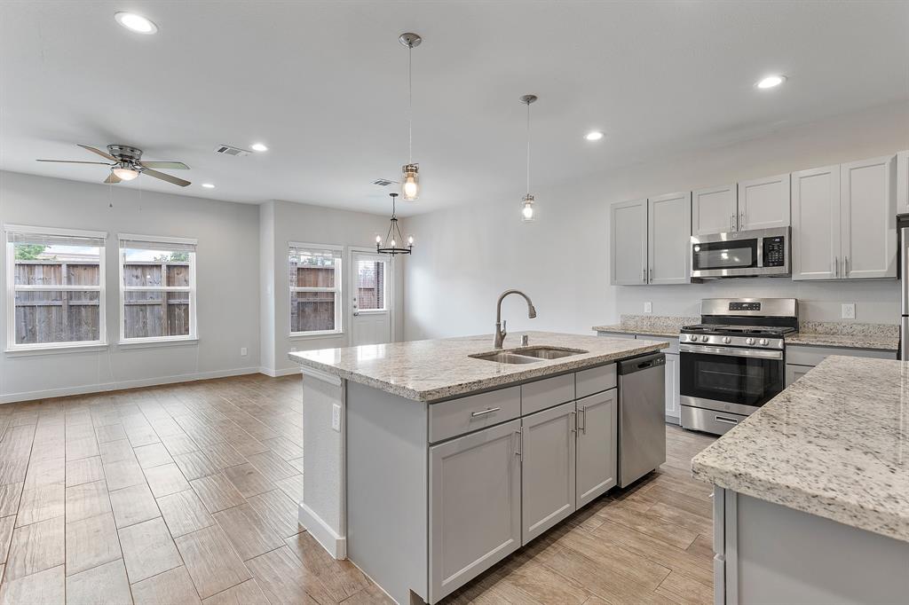 15010 Eagle Feather Court, Houston, Texas image 7