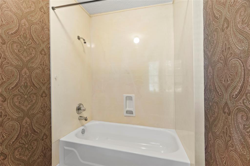 1015 Deerfield Road, Richmond, Texas image 30