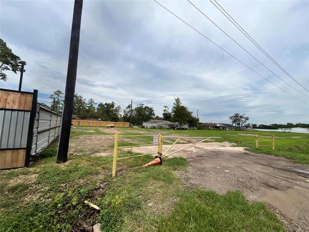 Lauder Road, Houston, Texas image 1