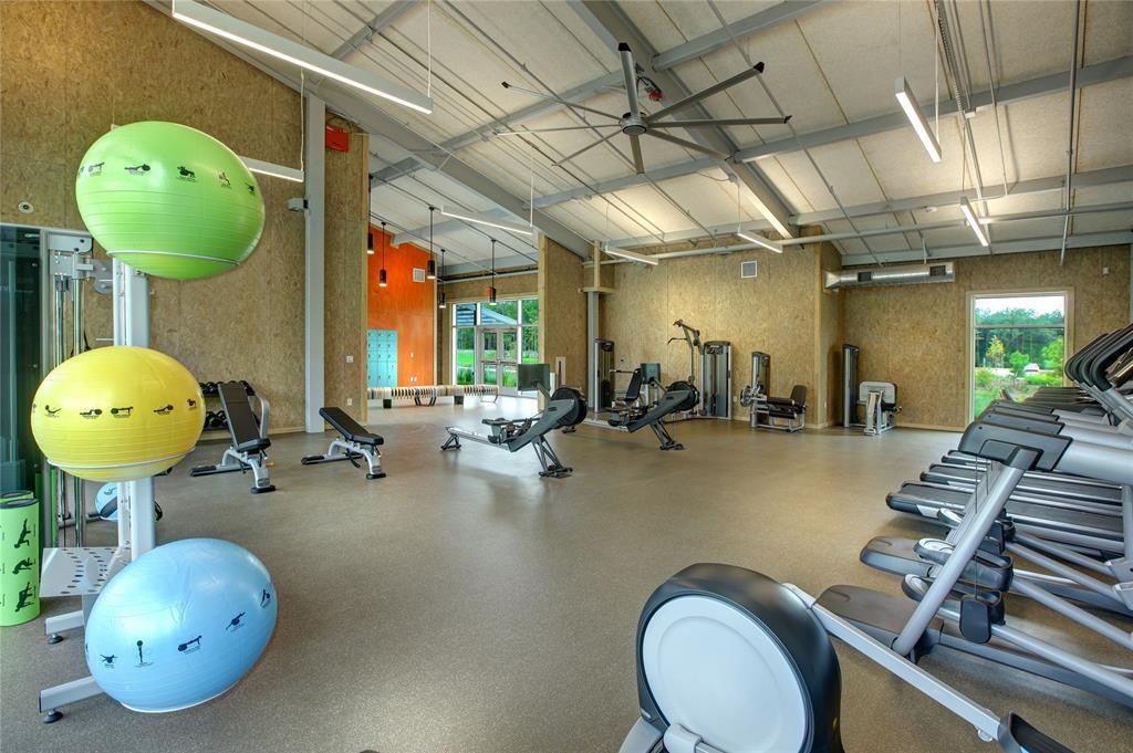 15068 Goujon Gates Drive, Conroe, Texas image 21