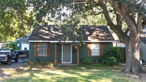 A home in Port Neches