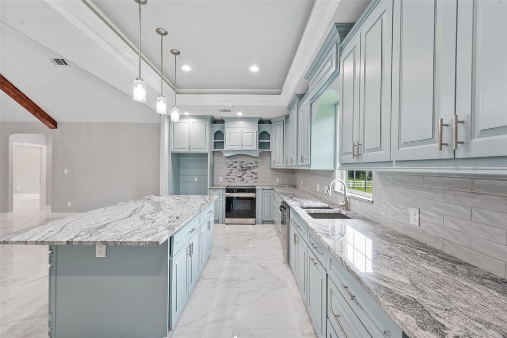 1115 Greenbelt Drive, Cleveland, Texas image 8