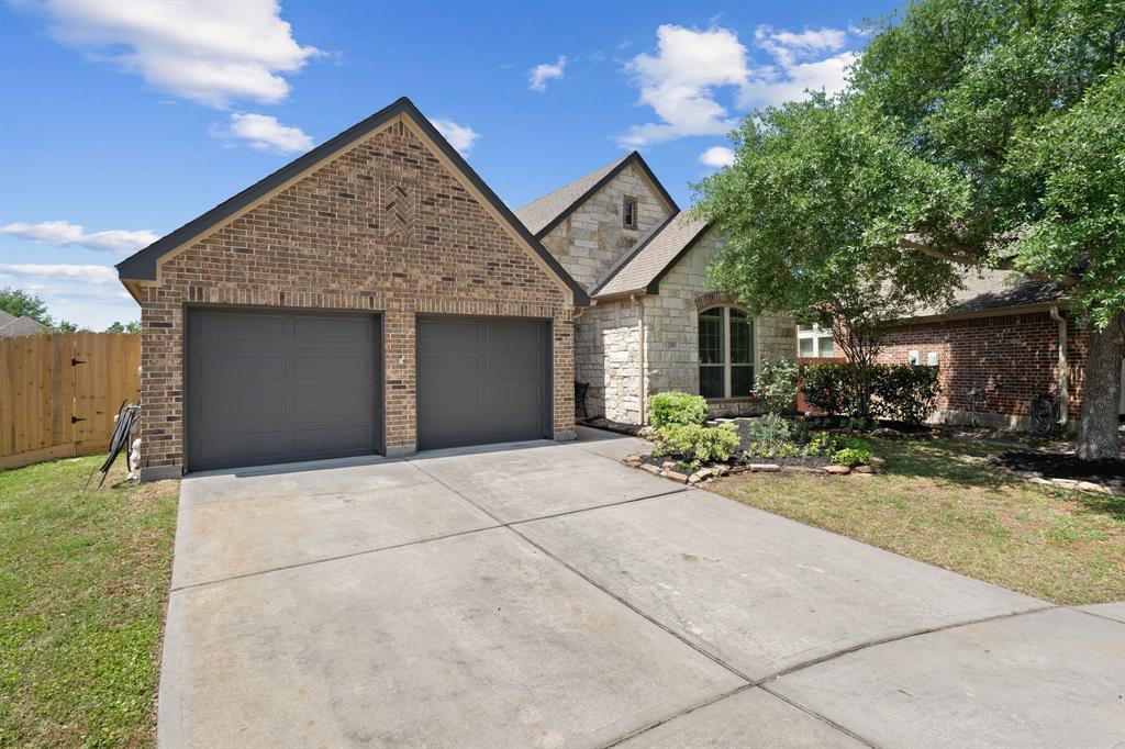 2707 Oak Pass Court