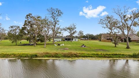 A home in Angleton