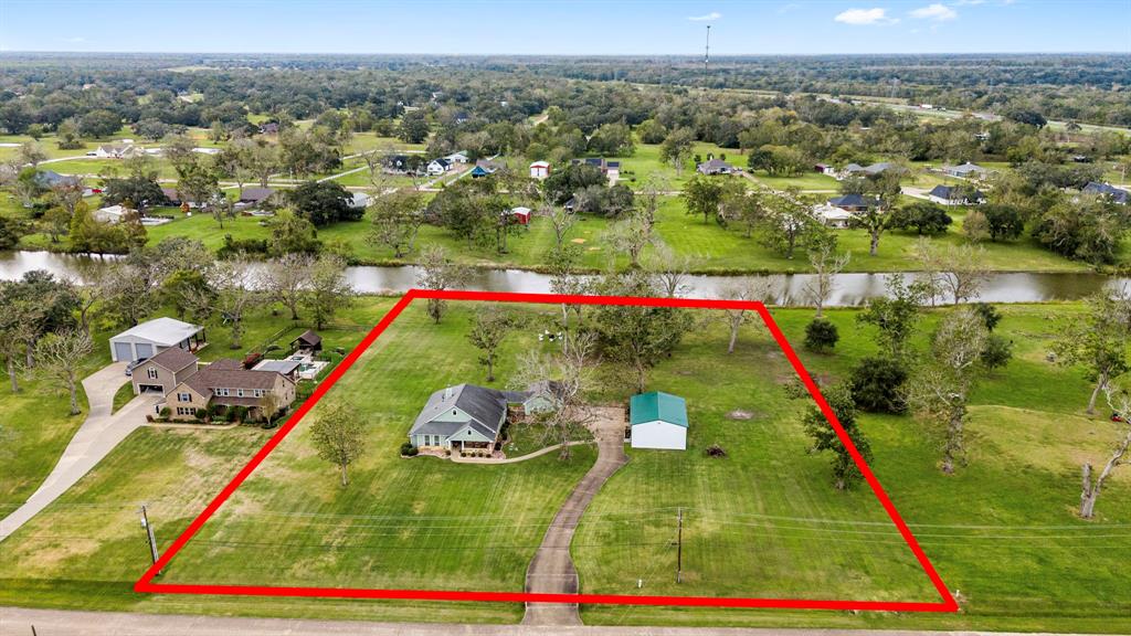 438 Winchester Trail, Angleton, Texas image 41