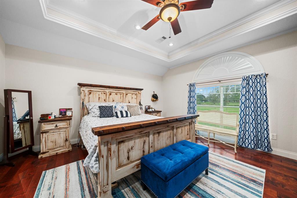 438 Winchester Trail, Angleton, Texas image 18